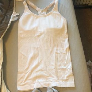 Lululemon tank